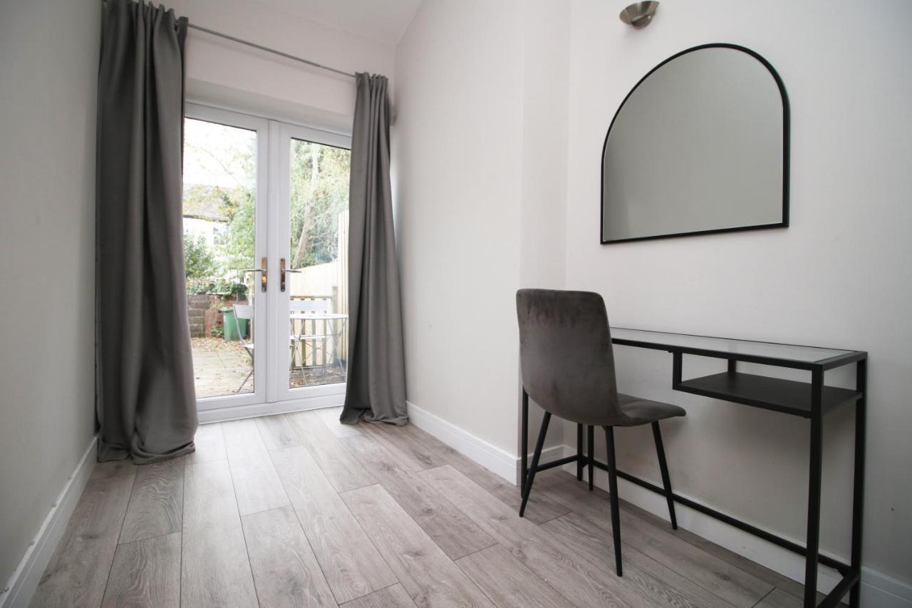 Appartamento New 1 Bed Flat Next To Roath Park W/Street Parking Cardiff Esterno foto